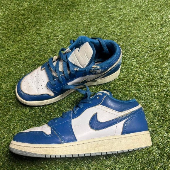 White / Royal Blue‎ / Grey) – Size 5.5Y - Picture 3 of 8